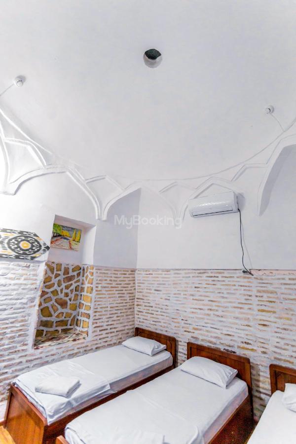 Okhun Madrasah15Th-16Th Century Hotel Bukhara Exterior photo